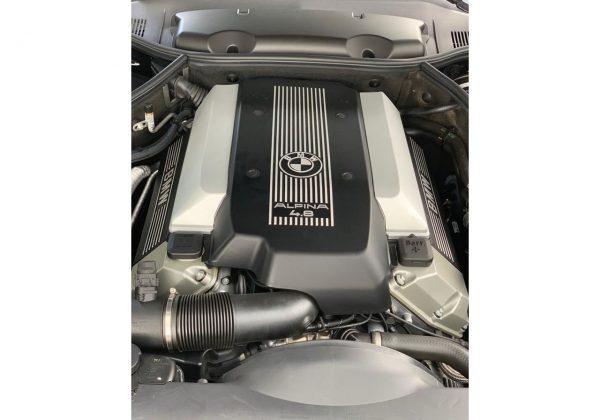 18421206-2003-bmw-z8-std