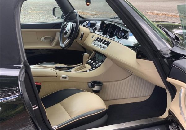 18421227-2003-bmw-z8-std
